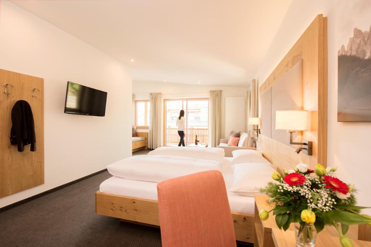 Panorama Hotel Flora Villandro Εξωτερικό φωτογραφία